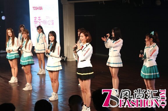 在本月16日，“东芝SNH48春季特别公演2016”在星梦剧场完美谢幕。公演现场中除了S队N队不负众望的精彩表现，还播放了Surprise Movie系列的完结篇，也给粉丝们带来新的惊喜。接下来，和Surprise Movie相关的公演后续活动也将陆续展开。