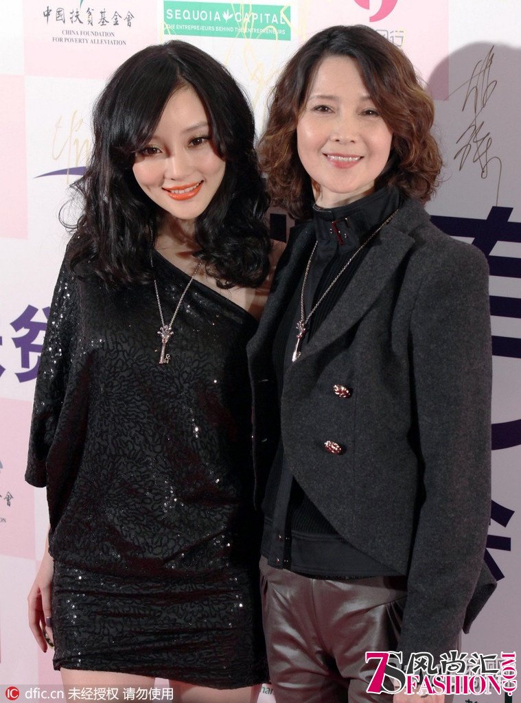 李小璐和母亲