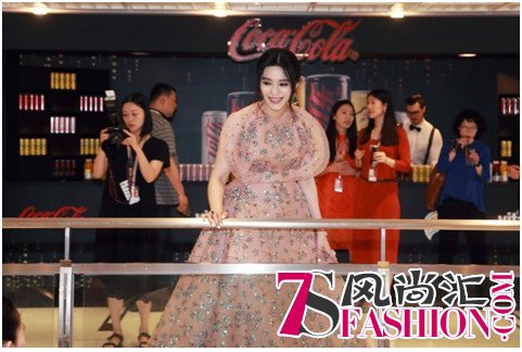 上海国际电影节红毯秀：今年你和明星同款了吗！