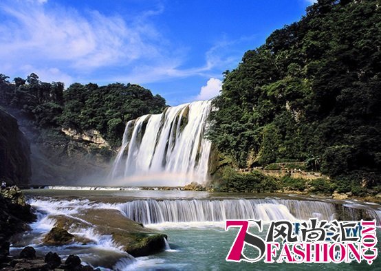2、黄果树瀑布。新华网发（邱高顺摄）