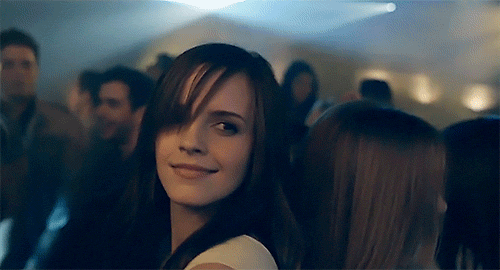 艾玛·沃特森 (Emma Watson) vs《美女与野兽》Belle共同点之二：会跳舞