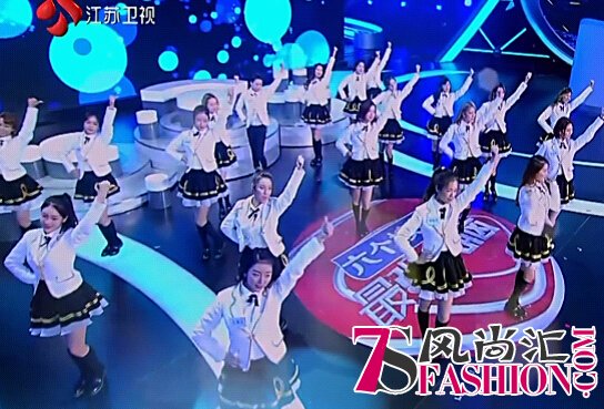 慎点！！！蜜蜂少女队童年萌照来袭