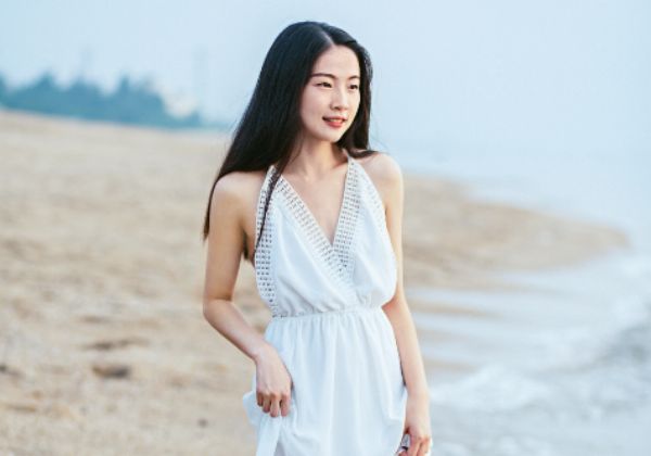 小个子女生如何选择连衣裙