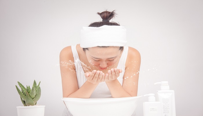 蒸脸器的使用方法