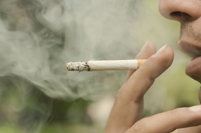 抽烟洗牙能变白吗 有哪些科学依据