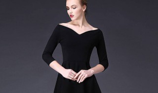 黑色大摆裙上衣如何搭配 才能秀出完美身材