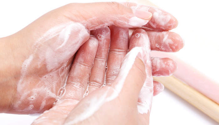 染头膏在手上如何洗掉