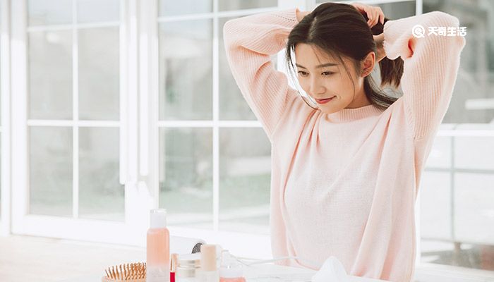 不适合披头发的脸型