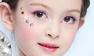 儿童演出妆容眼影画法 这3点要注意
