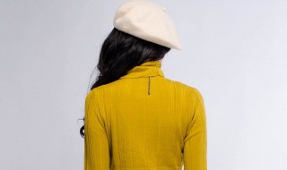 中长款直筒黄色高领毛衣怎么配 这样搭配很美