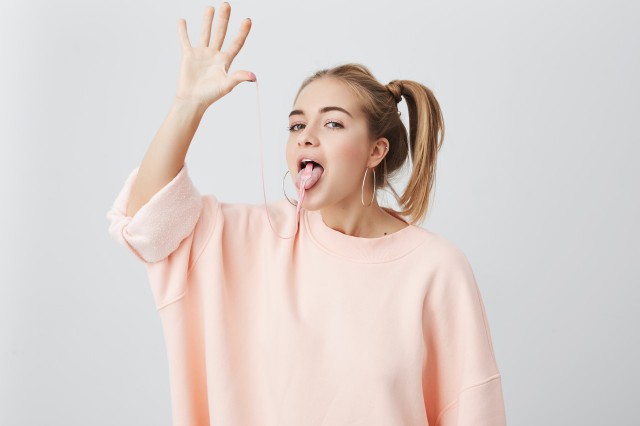 卫衣怎么穿搭 女生必学的卫衣穿搭技巧
