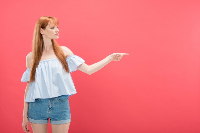 肩宽的女生适合什么穿搭 女生肩宽一定要懂的穿搭技巧