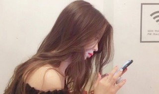 头发天生自然卷怎么办 头发自然卷有什么办法改善