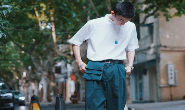 男生夏天少年感穿衣搭配 男生夏天少年感穿衣搭配指南