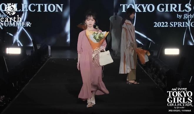 日本秀场的服装好普通 但都挺实用的