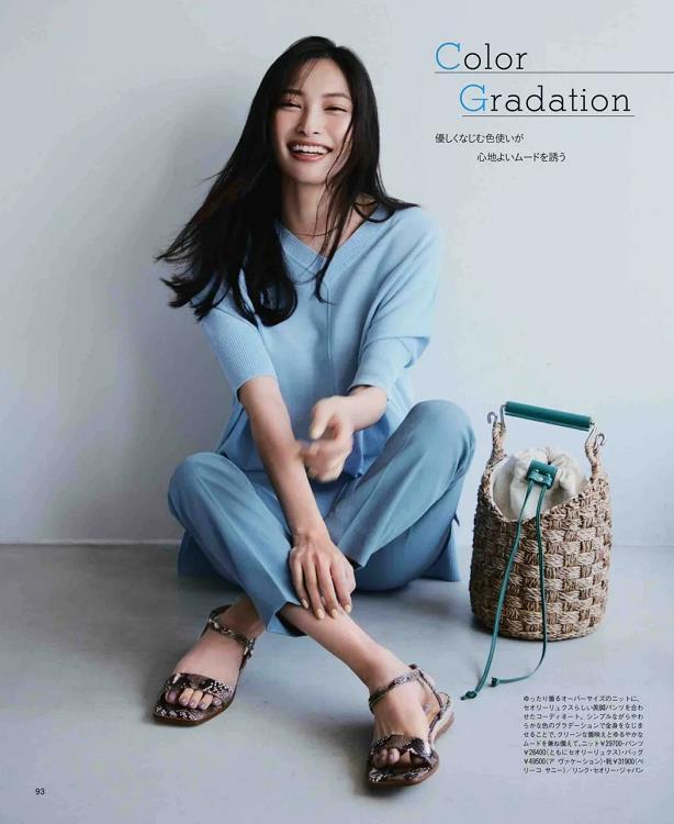 女人到了中年阶段,要追求高级大气的穿衣方式,这样更时尚